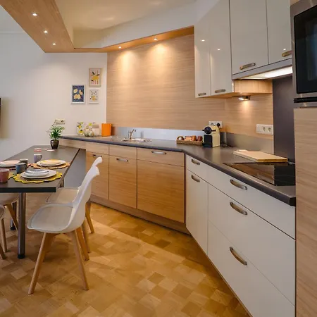 Flora Apartment Ostend